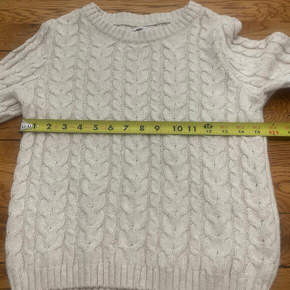 American Eagle Outfitters Cable Knit Sweater Sz Small Cozy Preppy Cream Pullover - Picture 7 of 7